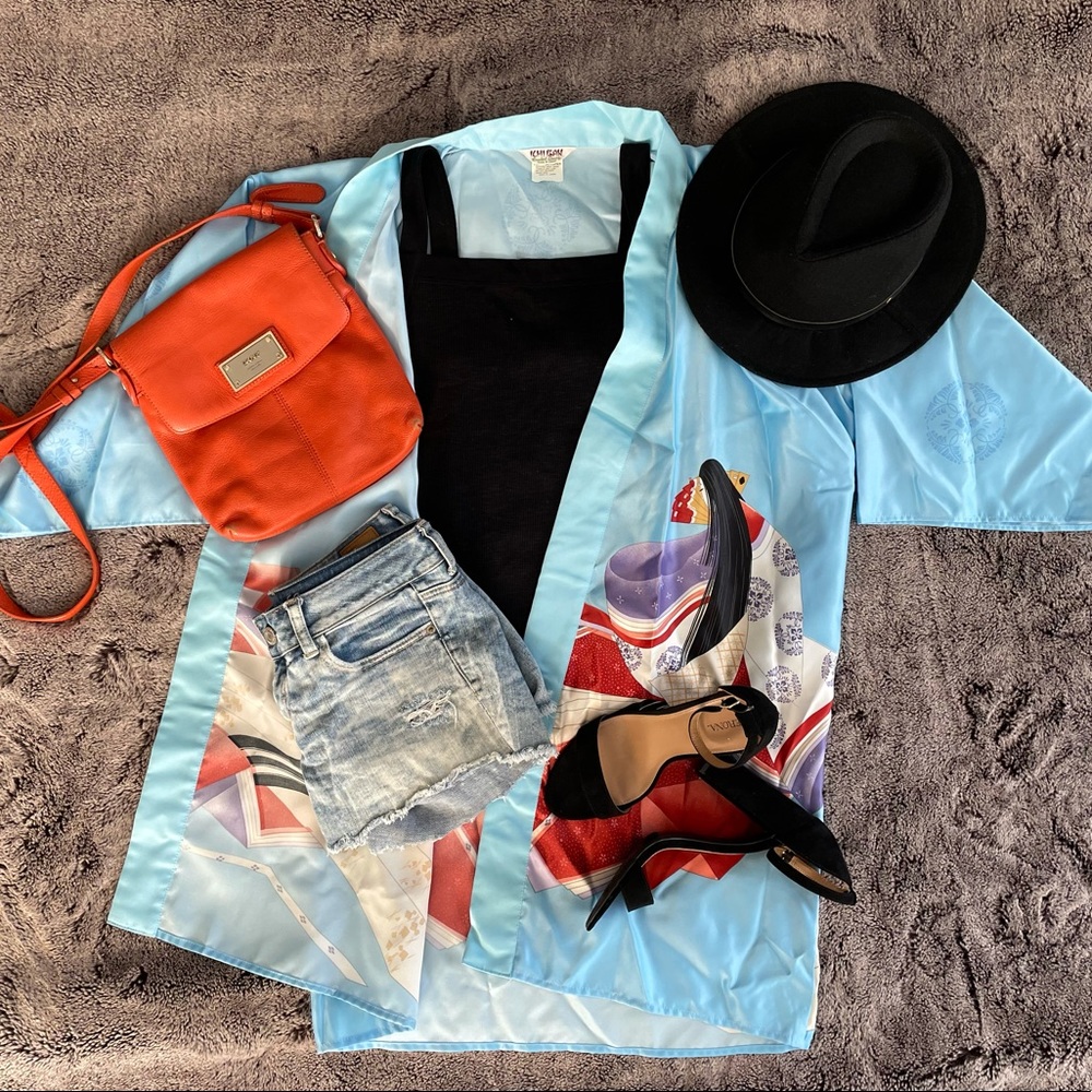 Ichi Ban short open front robe